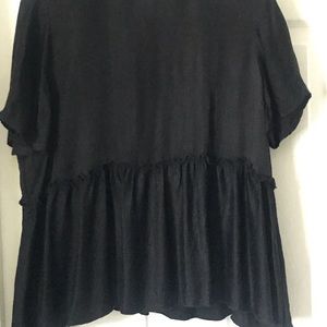 Beautiful silk and rayon chan Luu size med black blouse